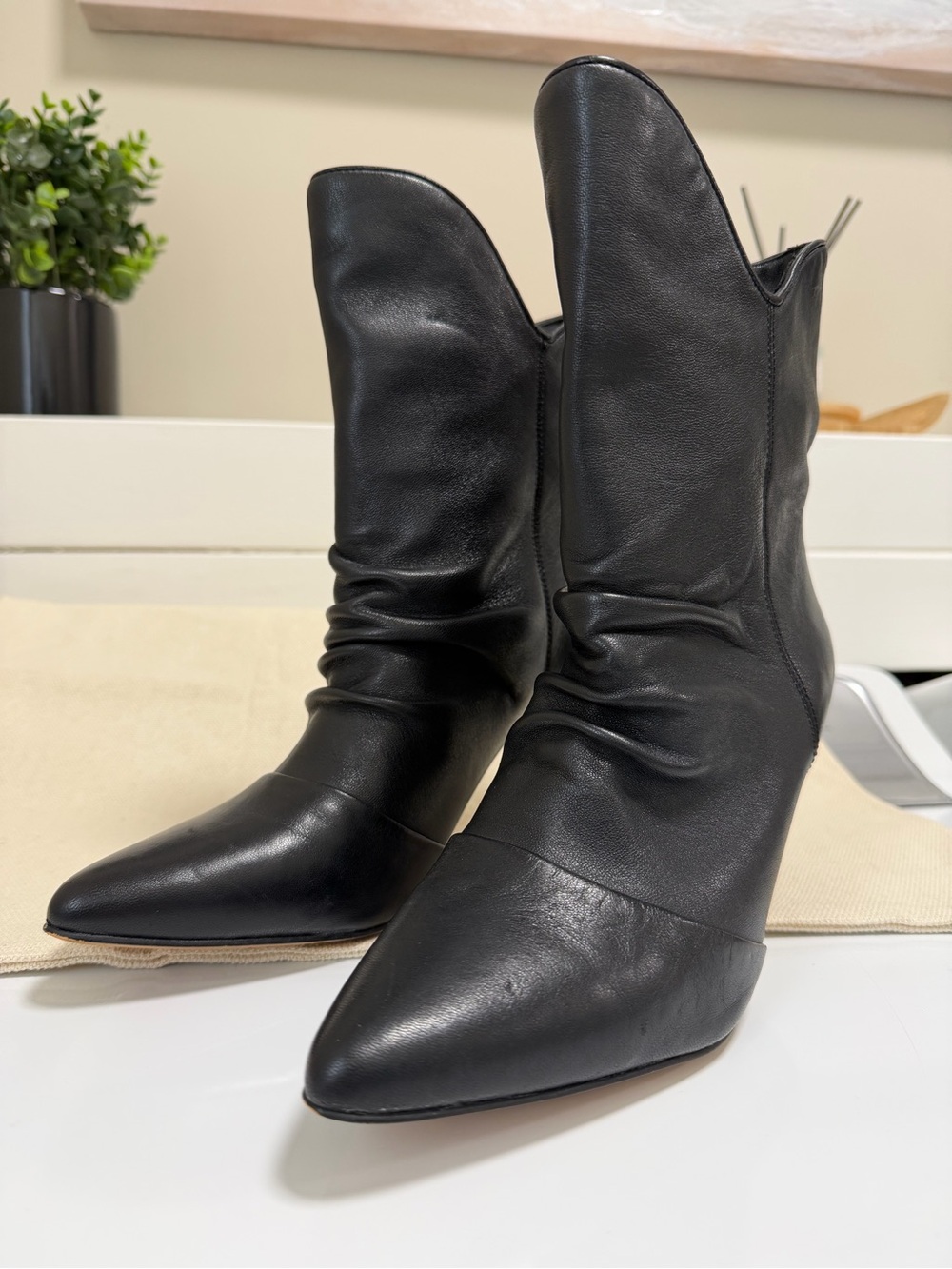 Vince Camuto Andrissa Black Leather Slouchy Pointed Toe Stiletto Booties 8 - Picture 2 of 14